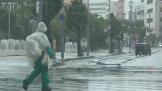 Για ρεκόρ βροχόπτωσης ετοιμάζεται το Πεκίνο λόγω του τυφώνα Ντόλφιν - Σε επιφυλακή οι Αρχές