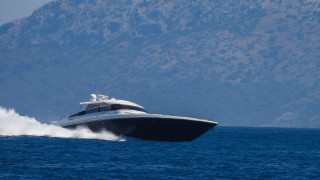 Αίγινα: Θαλαμηγός προσέκρουσε σε ελλιμενισμένα σκάφη - Δεν αναφέρθηκαν τραυματισμοί