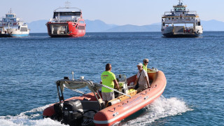 Σαλαμίνα: Σε εξέλιξη επιχειρήσεις απεγκλωβισμού - Από οικόπεδο με σκουπίδια η έναρξη της πυρκαγιάς
