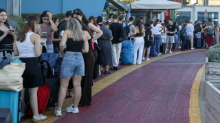 Επιστρέφουν στην Αθήνα οι αδειούχοι - Πάνω από 90.000 επιβάτες σε Πειραιά, Ραφήνα και Λαύριο