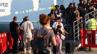 «Πλημμύρα» στα λιμάνια για την Αυγουστιάτικη έξοδο: Πάνω από 80.000 αναχωρήσεις το τριήμερο