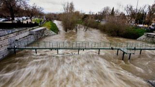 Σφοδρές βροχοπτώσεις πλήττουν την Ισπανία - Επτά τραυματισμοί και εκκενώσεις
