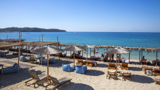 «Εβρεξε» πρόστιμα σε Μύκονο, Σαντορίνη, Πόρο - 48ωρο λουκέτο σε γνωστό beach club της Πάρου