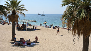 Καιρός: Κορυφώνεται σήμερα ο καύσωνας - Ενισχύονται τα μελτέμια - Στα 7 μποφόρ στο Αιγαίο