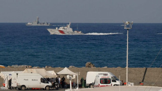 Τα δραματικά λεπτά πριν το ναυάγιο στην Κερύνεια: Σοβαρές καταγγελίες από επιζώντες για το πλήρωμα