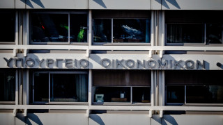 «Χάσαμε τον λογαριασμό»: Στα 13 δισ. ευρώ κοστολογεί το πρόγραμμα Τσίπρα το Υπουργείο Οικονομικών