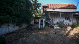 Μαραθώνας: Στο υπόγειο του σπιτιού η σορός της ηλικιωμένης - Βρέθηκε τυλιγμένη με πανιά