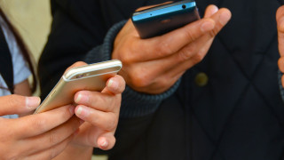 Λιγότερα αλλά πιο ακριβά smartphones αγόρασαν οι Έλληνες καταναλωτές