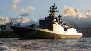 Βόρεια Κορέα: Εντάχθηκε επισήμως στο στόλο το πλοίο που είχε αναποδογυρίσει κατά την καθέλκυσή του