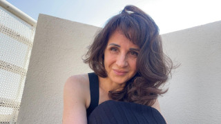 Bookreads - Νεκταρία Αναστασιάδου: «Κάθε γραπτό έχει και ψέμα και αλήθεια»