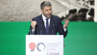 Κάλεσμα Ανδρουλάκη για «αλλαγή» κυβέρνησης: Είμαστε στο τελευταίο μίλι της ΝΔ - Οι 7 δεσμεύσεις του