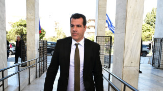 Πλεύρης: Γιατί τηλεφώνησα στον γιατρό του Μαζωνάκη - «Μου είχε προτείνει σκευάσματα»