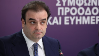Πιερρακάκης: «Οι τράπεζες έχουν τη δύναμη να κάνουν περισσότερα»