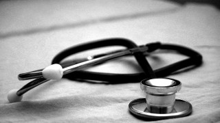«MedWatch»: Σε 231 ανέρχονται τα «κόκκινα ιατρεία» - Influencer, spa, κομμωτήρια στο «μικροσκόπιο»