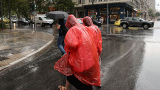 Βροχές, καταιγίδες και χαλάζι σε 4 περιοχές μέχρι αύριο το πρωί - Επικαιροποιήθηκε το έκτακτο δελτίο
