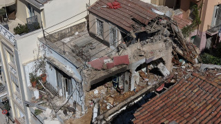 Bίντεο από τη στιγμή της έκρηξης στο κτήριο στην Πλάκα - Πελάτες ξενοδοχείου τρέχουν έντρομοι