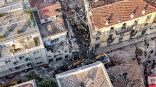 Φονική έκρηξη στην Πλάκα: Διαρροή στο εσωτερικό δίκτυο του κτηρίου το επικρατέστερο σενάριο