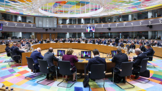 Δένδιας: Να αντιληφθεί η ΕΕ ότι οι προκλήσεις δεν προέρχονται μόνο από το Bορρά