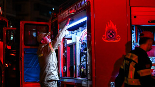 Φωτιά τα ξημερώματα σε καφέ στη Νέα Ιωνία - Εξαπλώθηκε σε ολόκληρο το κτήριο