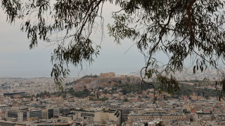 Καιρός: Συννεφιά, βροχές και σχεδόν θυελλώδεις άνεμοι στο Αιγαίο - Πτώση της θερμοκρασίας