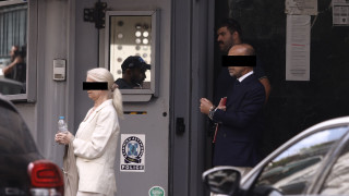 «Εκανα δωρεάν την πλασμαφαίρεση στον Μαζωνάκη»: Τι ισχυρίστηκε στον ανακριτή η κατηγορούμενη γιατρός