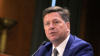 CNNi:Ο Τραμπ αναμένεται να ορίσει τον Τζέι Κλέιτον «τσάρο» της Τεχνητής Νοημοσύνης