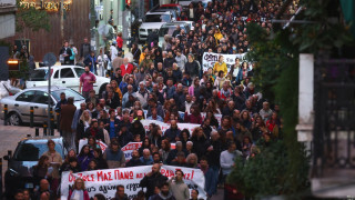 Συγκέντρωση κατοίκων στην Κυψέλη για τις ζημιές στα κτήρια - Παρόντες Δούκας, Δούρου, Κανέλλη