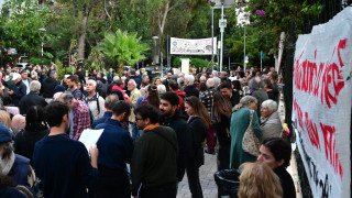 Συγκέντρωση κατοίκων στην Κυψέλη για τις ζημιές στα κτήρια - Παρόντες Δούκας, Δούρου, Κανέλλη