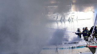 Φωτιά σε ιστιοφόρο στην Εύβοια - Δύο άτομα επέβαιναν στο σκάφος