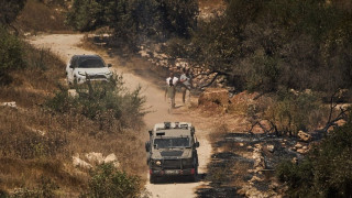 Δυτικοί Όχθη: Ισραηλινοί στρατιώτες βοήθησαν εποίκους να καταλάβουν ελαιώνες Παλαιστινίων