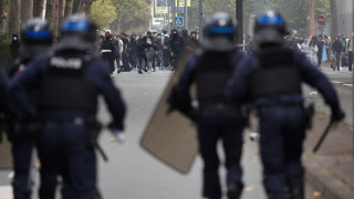 Γαλλία: 15χρονος μαθητής ακρωτηριάστηκε από χειροβομβίδα κρότου λάμψης που πέταξαν αστυνομικοί