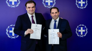 Στη Βουλή το προσχέδιο του Προϋπολογισμού: Προβλέπει ανάπτυξη 2,3%, πληθωρισμό 2,6% και ανεργία 7,9%