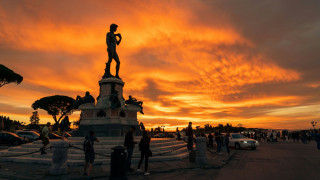 Φιάλη υγραερίου βρέθηκε κάτω από το αντίγραφο του αγάλματος του Δαυίδ στην Φλωρεντία