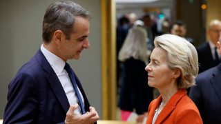 «Face to face» πίεση Μητσοτάκη σε Φον Ντερ Λάιεν για τα καύσιμα - Ράπισμα στην Τουρκία από MED9