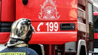 Κόρινθος: Στις φλόγες μεταγωγικό λεωφορείο με κρατούμενους