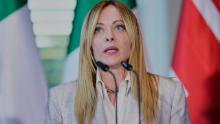 Μελόνι: Έτοιμη για παρεμβάσεις στις υψηλές τιμές ενέργειας μέσω «κυλιόμενων φόρων»