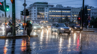 Το φθινόπωρο επιστρέφει με καταιγίδες και μεγάλα ύψη βροχής - Πότε αλλάζει ο καιρός
