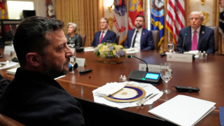 Πώς ο Τραμπ έφτασε να... ζητά το «κεφάλι» του Ζελένσκι - Ουκρανός αξιωματούχος μιλά για «παγίδα»