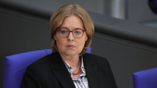 Νέο πλήγμα για τον Μερτς - Παραιτήθηκε η υπουργός Εργασίας και συμπρόεδρος του SPD