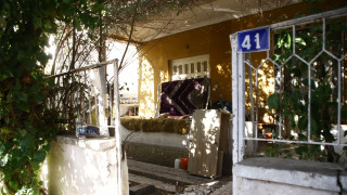 Μενίδι: «Πάρε το 166, δεν είναι η μάνα μου καλά» - Τι φώναζε ο γιος όταν βρήκε την 89χρονη νεκρή