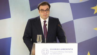 Ο Κυριάκος Πιερρακάκης ανακοίνωσε αύξηση του επιδόματος θέρμανσης κατά 30%