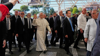Τι είναι και πώς αντιμετωπίζεται το αδενοκαρκίνωμα με το οποίο διαγνώστηκε ο Πάπας Λέοντας