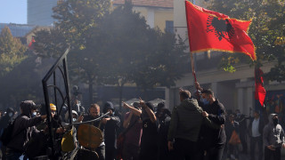 Ράμα: Δεν θα παραιτηθώ - Οι κυβερνήσεις αλλάζουν με εκλογές