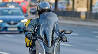 Στον «αέρα» η ρύθμιση που απαγόρευε τα μετρητά στις παραδόσεις courier - Τι αλλάζει στις πληρωμές