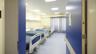 Διασωληνωμένη σε κώμα 21χρονη από την Πάρο -  Ερευνάται αν της έδωσαν χάπι βιασμού