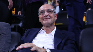 Χειροπέδες στον Βαγγέλη Λιόλιο - Εντάλματα σύλληψης και για άλλα στελέχη της ΕΟΚ