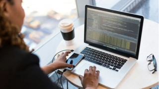 Δημόσιο: 20.000 προσλήψεις το 2027 - Αναλυτικά οι τομείς που θα γίνουν