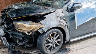 Γλυφάδα: Αξιωματικός του Πολεμικού Ναυτικού έβαλε φωτιά σε σπίτι και όχημα πρώην συντρόφων του