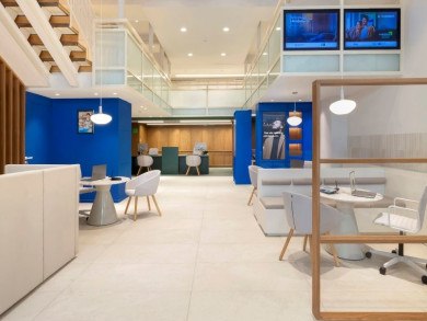 Η CrediaBank επιστρέφει στην ανθρώπινη επαφή μέσα από το Κατάστημα Νέας Εμπειρίας