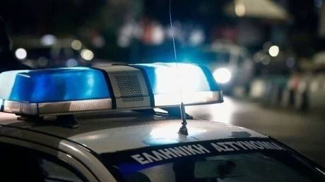 Αστυνομική καταδίωξη στη Μεταμόρφωση κατέληξε σε σοβαρό τροχαίο με συλλήψεις και αρκετές ζημιές